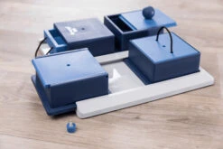 Trixie Jeu De Stratégie Pour Chien Poker Box 1 -Flamingo || ROYAL CANIN || Trixie Soldes Boutique 5416bc8f0e338d5622ffb814c2b7fe8de0a7031f956ab099a9127ef828d63dec